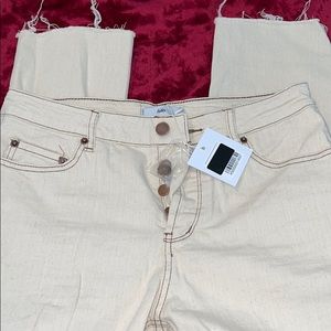 adika raw hem jeans!